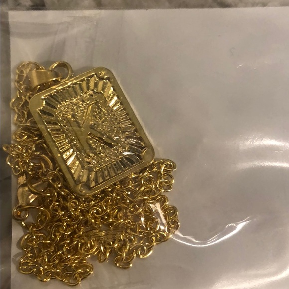 Initial Letter necklace - Picture 11 of 11